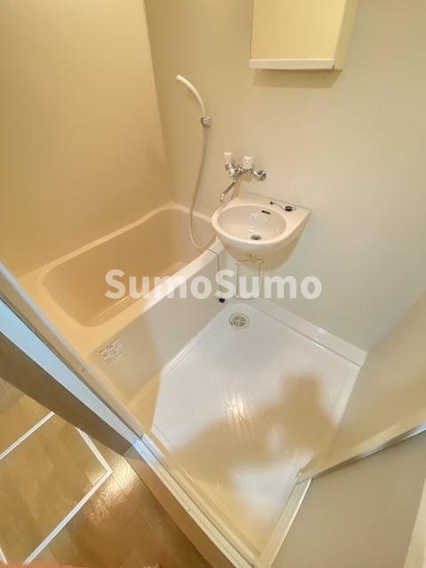 バス・シャワールーム　日々の疲れを癒すお風呂付です