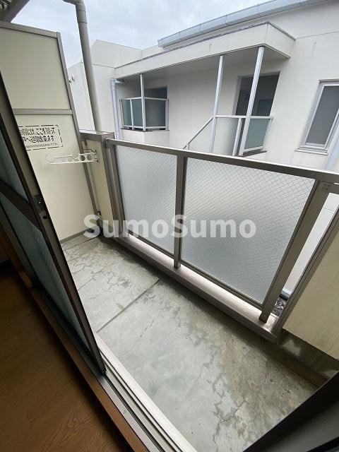 バルコニー　お洗濯にも便利なバルコニー付き