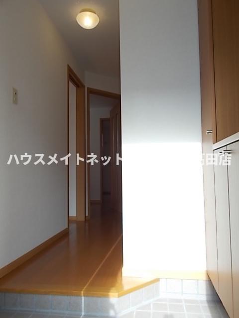 玄関　玄関（参考同型102号室室内写真）