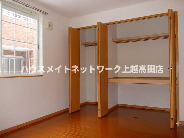 収納　クローゼット（参考同型102号室室内写真）