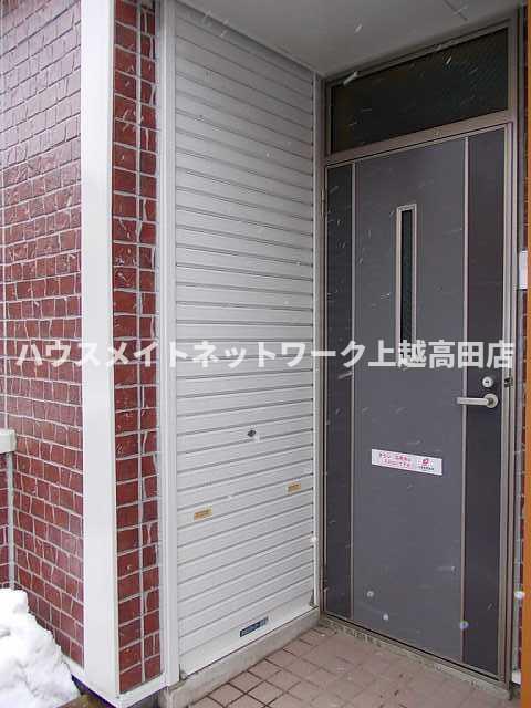 その他設備　外部物置（参考同型102号室室内写真）
