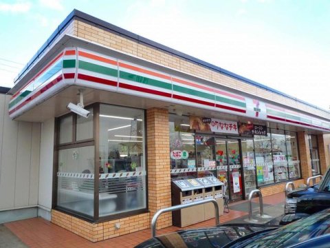 コンビニ　セブンイレブン 上越新光町店（コンビニ）まで320m