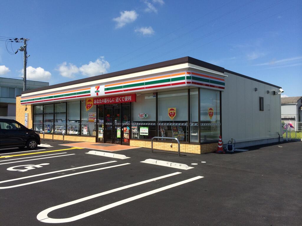 コンビニ　セブンイレブン愛荘町市店（コンビニ）まで1496m