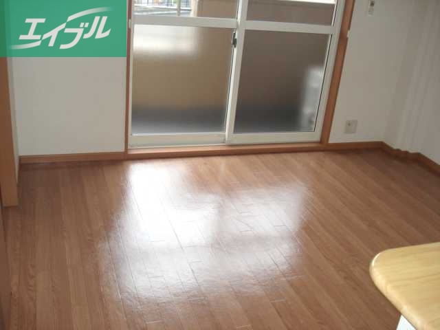 その他設備　リビング（エアコン付）