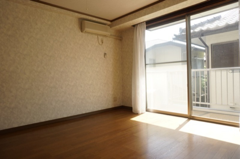 居室・リビング　図面と現状に相違がある場合には現状を優先