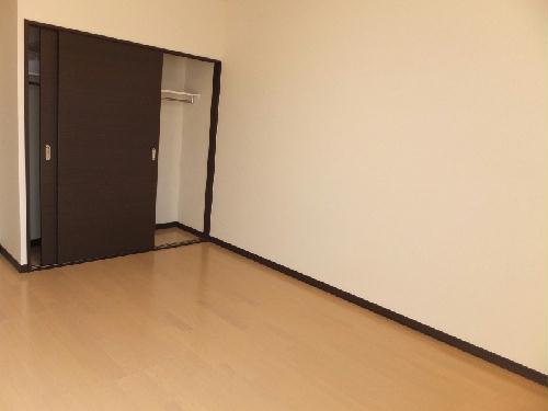 居室・リビング　1Ｆ　※2Ｆは絨毯