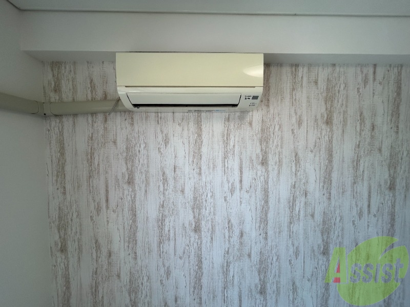 その他設備　リビングのエアコンで暑い日も寒い日も快適に過ごせます。