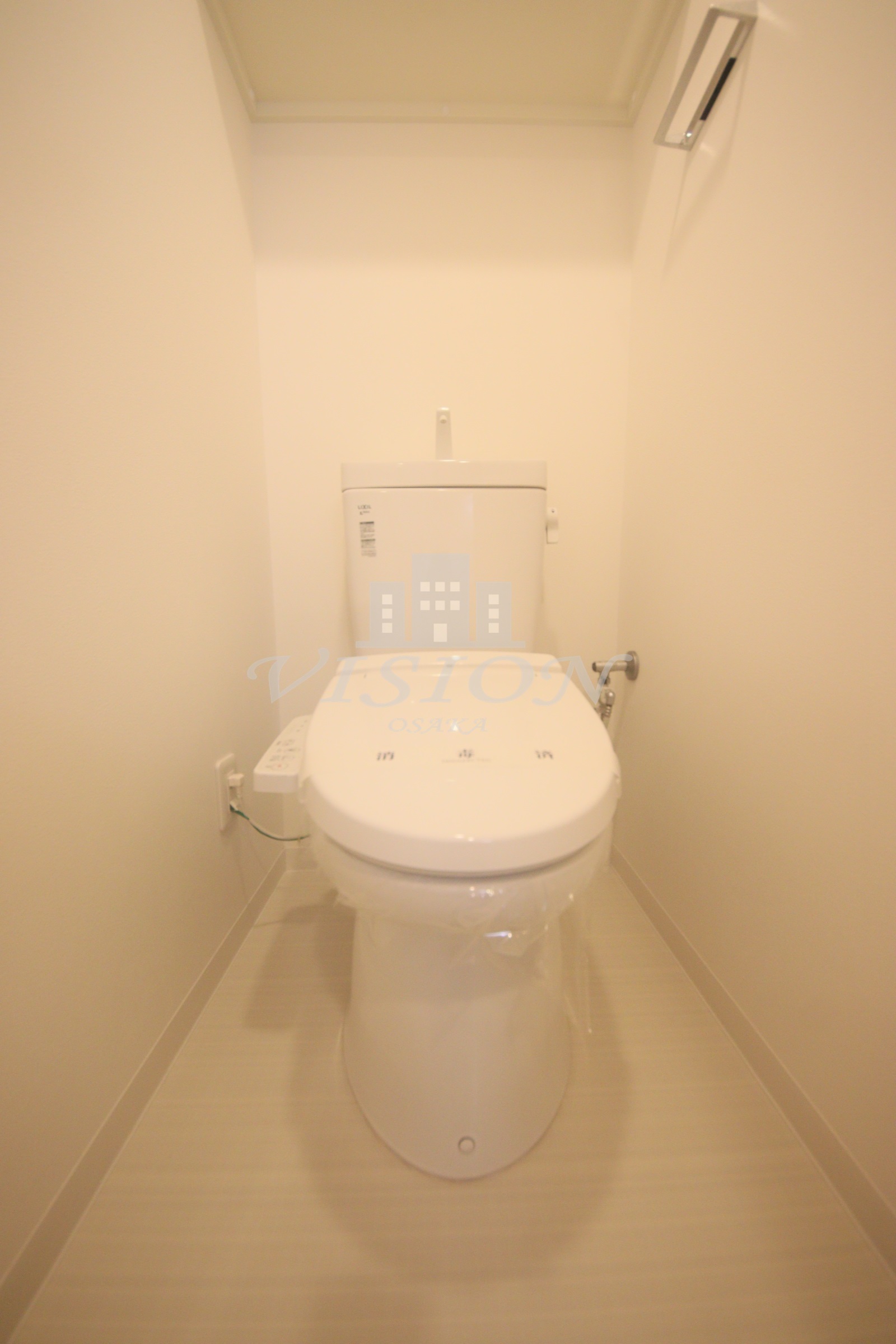 地下鉄谷町線 谷町四丁目駅 徒歩7分 13階建 築12年のトイレ写真