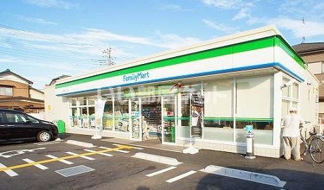コンビニ　ファミリーマート川越岸町一丁目店（コンビニ）まで642m