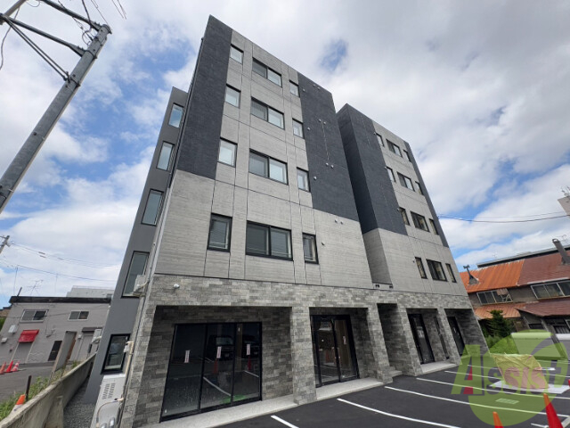 建物外観　札幌市豊平区月寒中央「ピオネロ月寒」