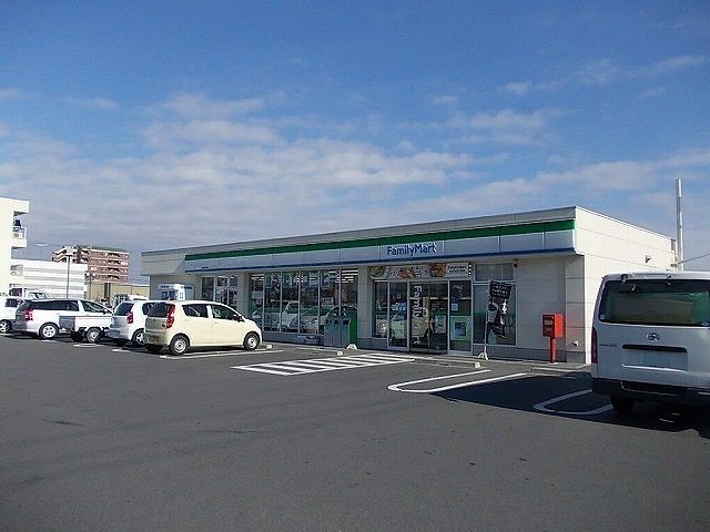 コンビニ　ファミリーマート瑞穂中原店（コンビニ）まで500m