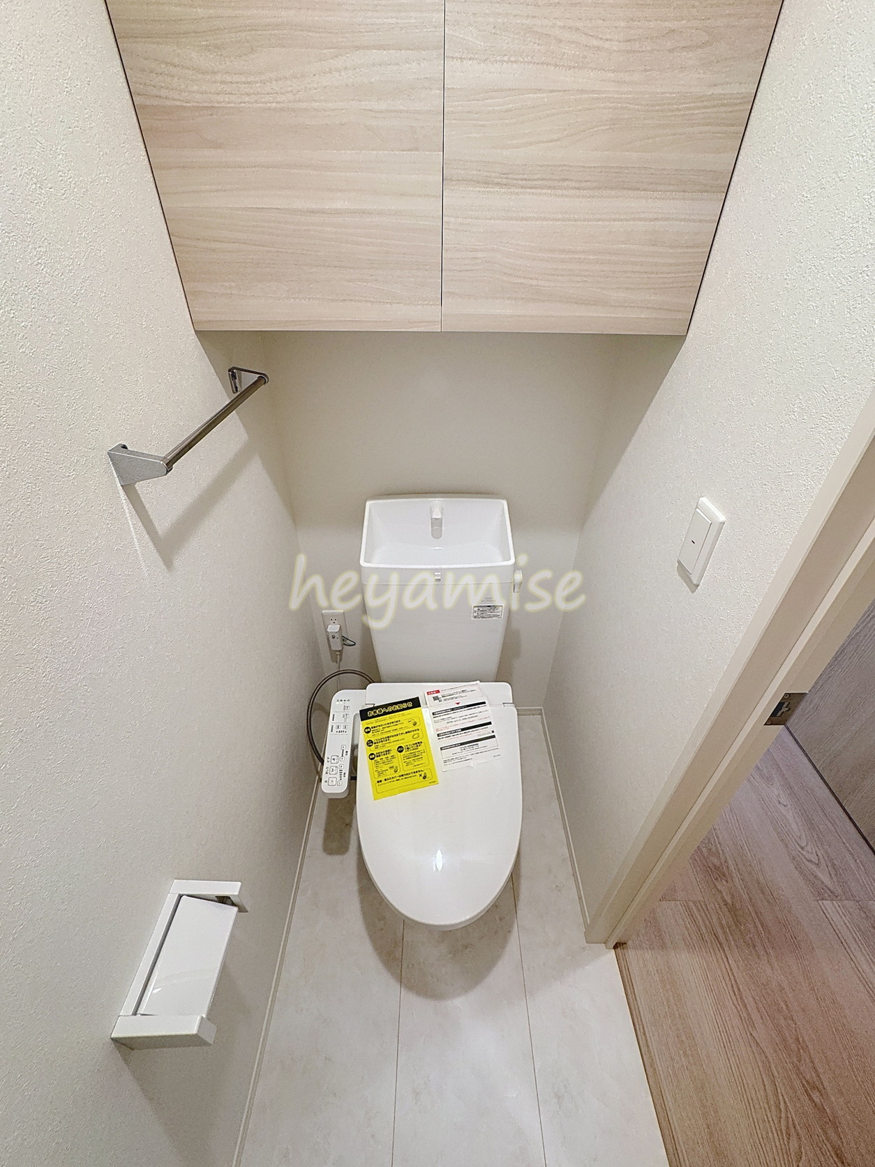 トイレ　※写真は１０５号室