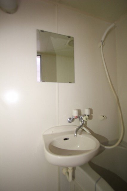 洗面設備　同物件別室です。