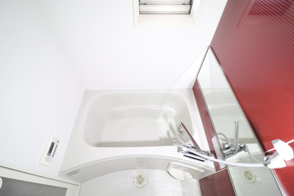 バス・シャワールーム　バスルーム