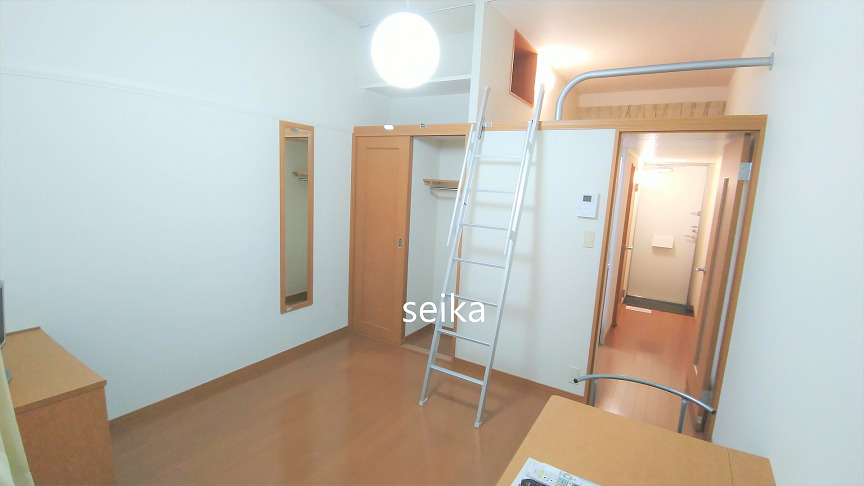 居室・リビング　ロフト付きのお部屋