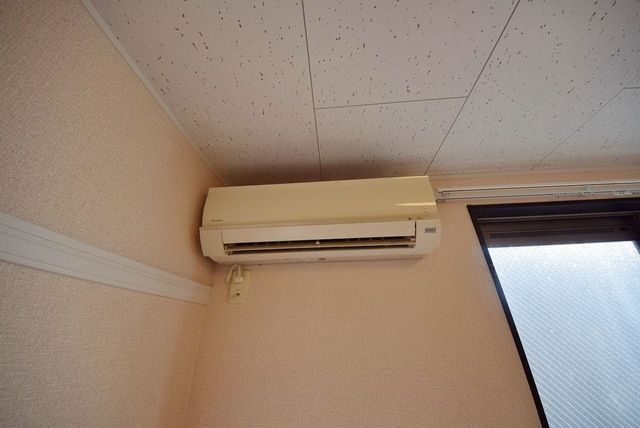 居室・リビング　エアコン付き☆