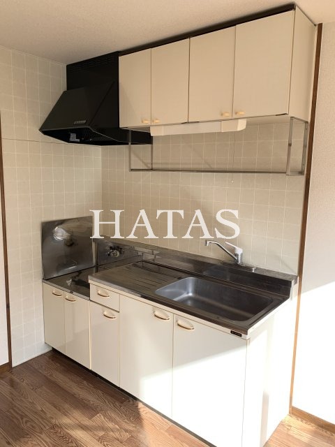 キッチン　同物件別部屋です