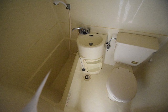 バス・シャワールーム　反転間取参照