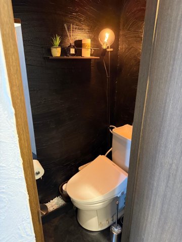 トイレ　温水洗浄便座