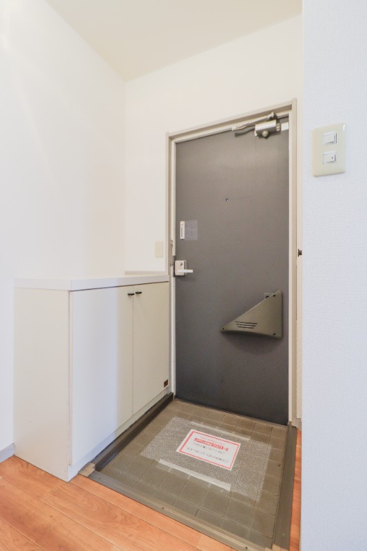 玄関　図面と現状に相違がある場合には現状を優先