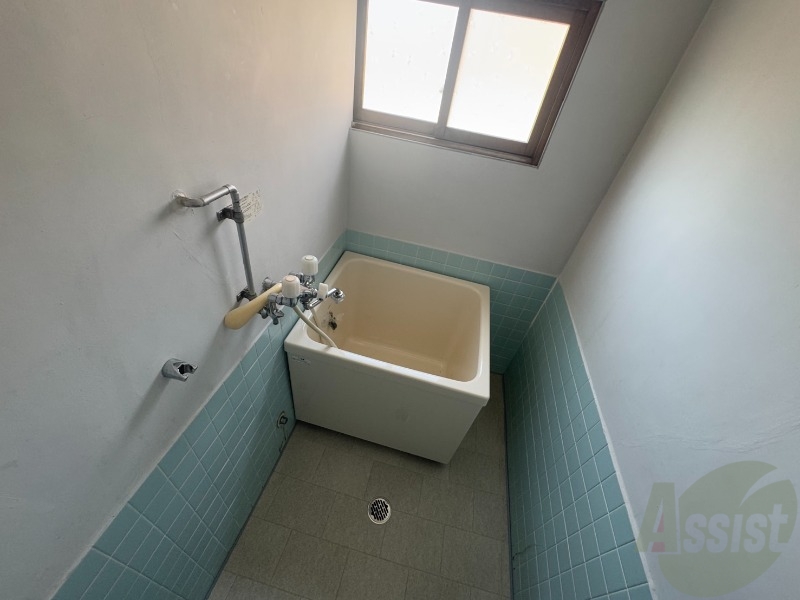 バス・シャワールーム　お風呂です。ゆっくりお風呂につかるのも体に良いですね～