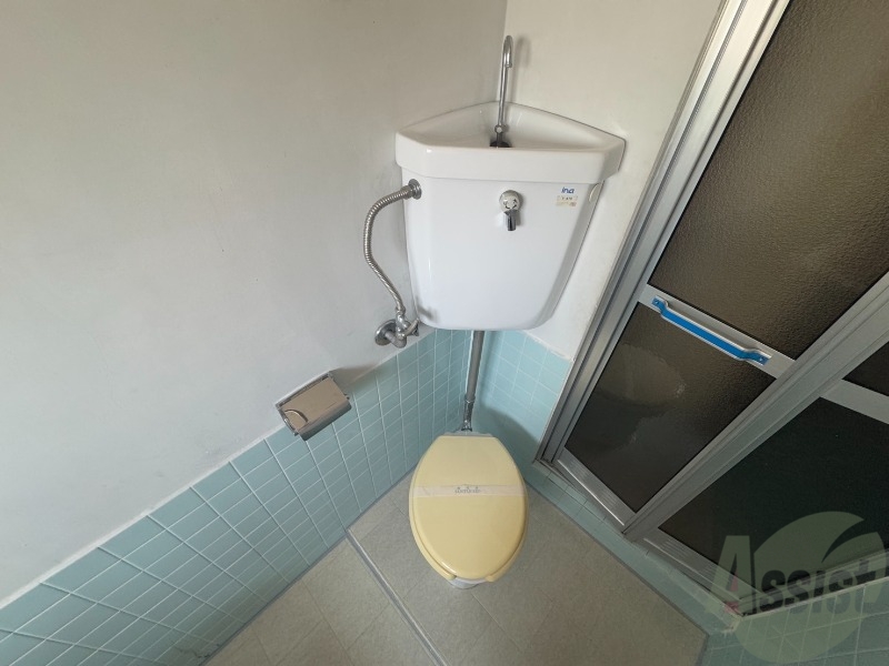 トイレ　こちらはトイレです。清潔感があり、安心して使用できます。