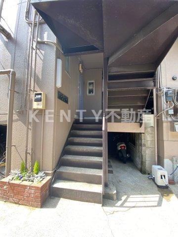 エントランス　毎日通るエントランスはこのようになっています