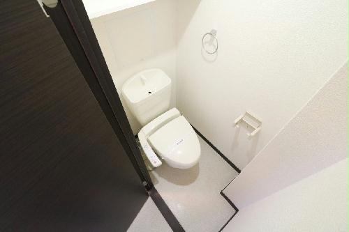 トイレ　温水洗浄便座を完備しており快適な毎日を！
