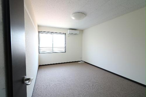 居室・リビング　当社人気のレオネクスト！モダンな色合いが好きな方へおススメ