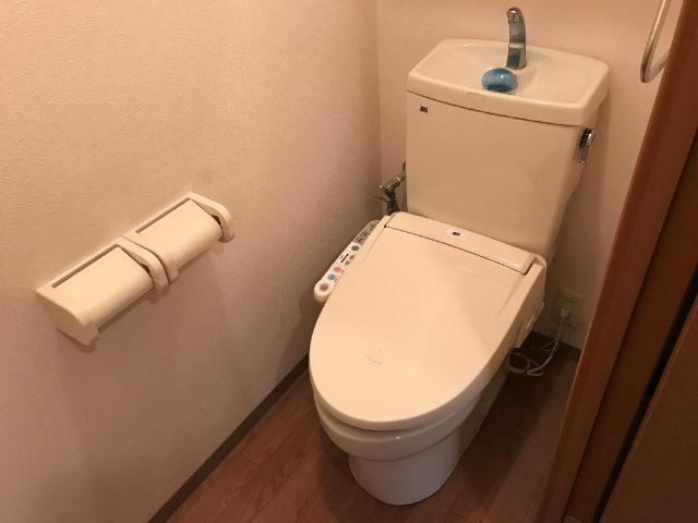 トイレ　シャワー付トイレ