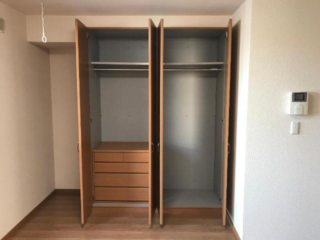 収納　クローゼット