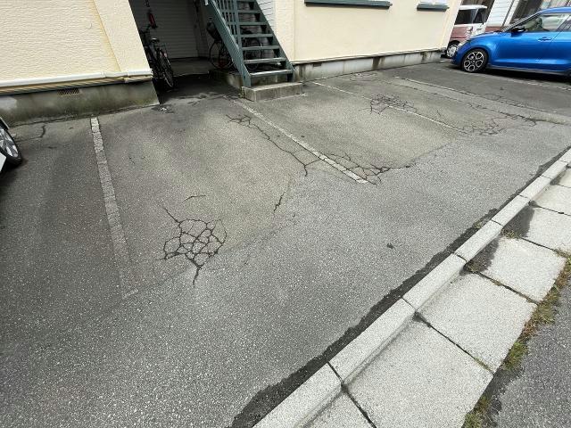 駐車場　駐車場