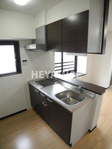 キッチン　※同間取りの別の階のお部屋の画像です※現況を優先します