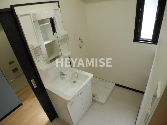 洗面設備　※同間取りの別の階のお部屋の画像です※現況を優先します