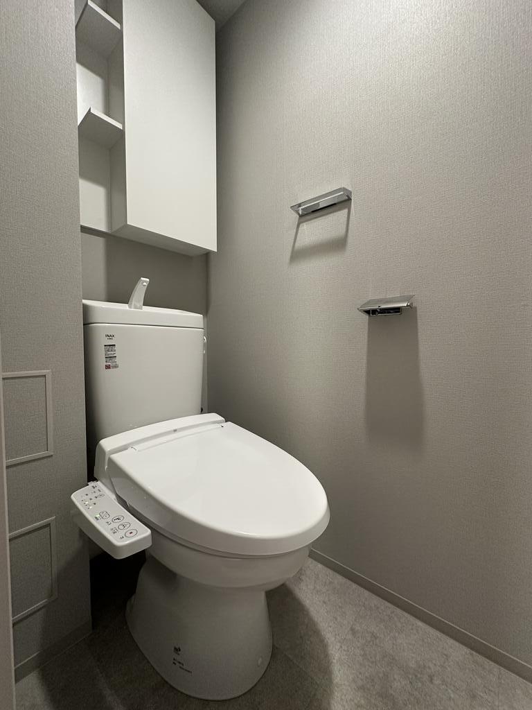 トイレ　同タイプ部屋　参考写真です