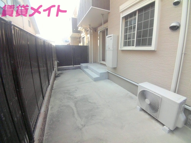 庭　同タイプ部屋写真です。