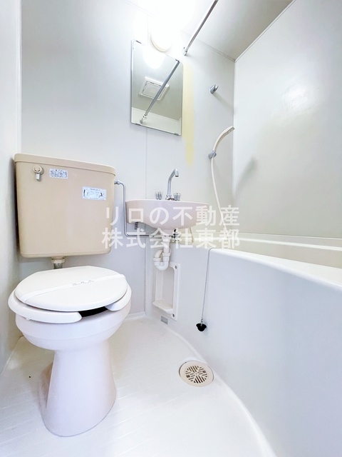 トイレ　清潔感ある洋式トイレです☆お掃除も楽々です！！
