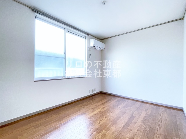 居室・リビング　南東向きなので暖かな日差しが入りますね♪