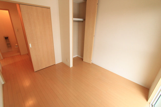 居室・リビング　使い勝手のいい洋室です