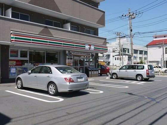 STビルの周辺写真