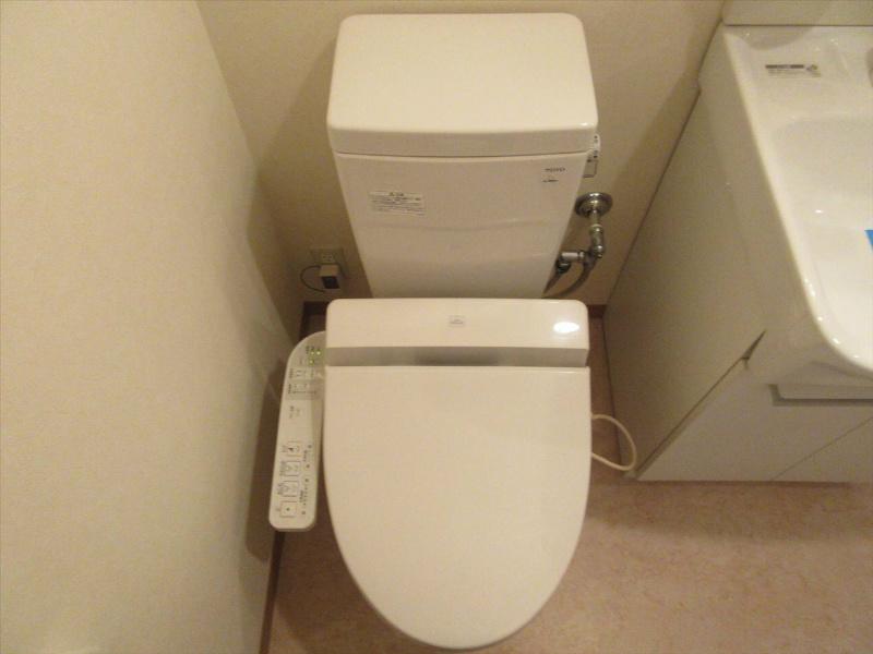 トイレ　レジデンス金山スクエア