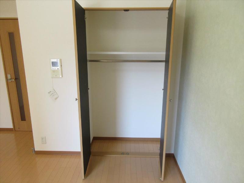 収納　レジデンス金山スクエア