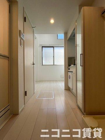 玄関　別号室イメージの為、現状を優先致します。