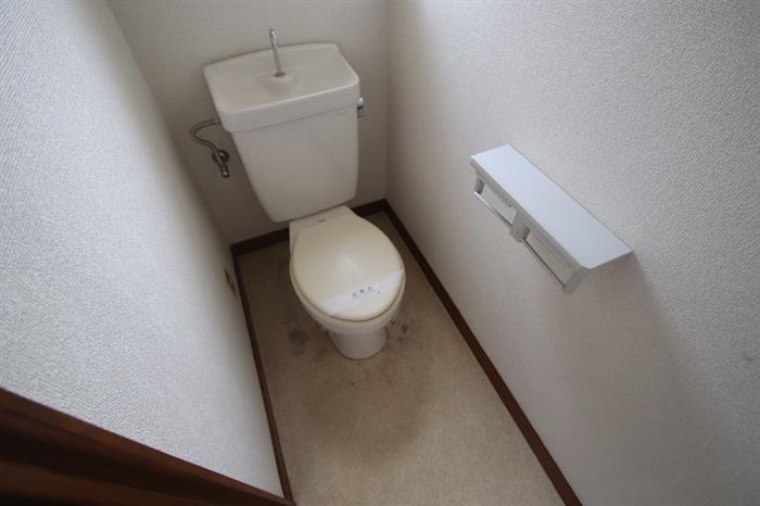 トイレ　トイレットペーパーホルダー二連ついてます！