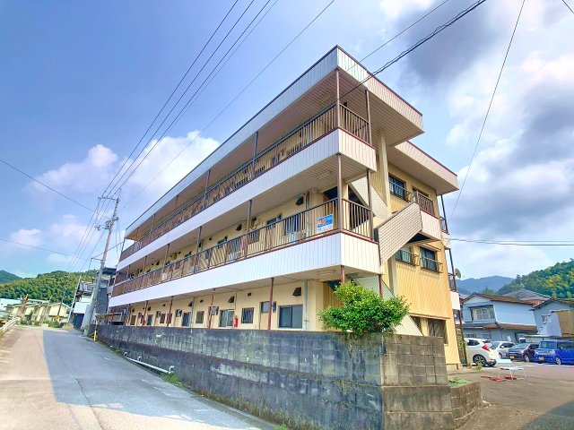 建物外観　2025年8月撮影