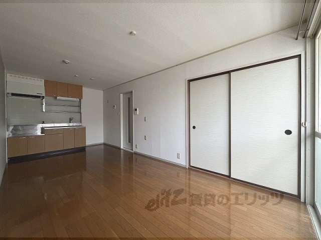 居室・リビング　リビング