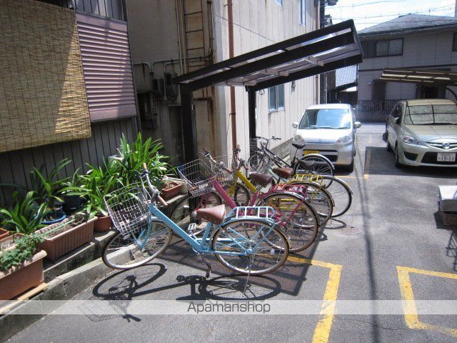 パレス新瀬戸の外観写真