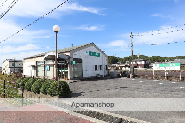 銀行　三十三銀行伊賀新堂支店（銀行）まで1122m