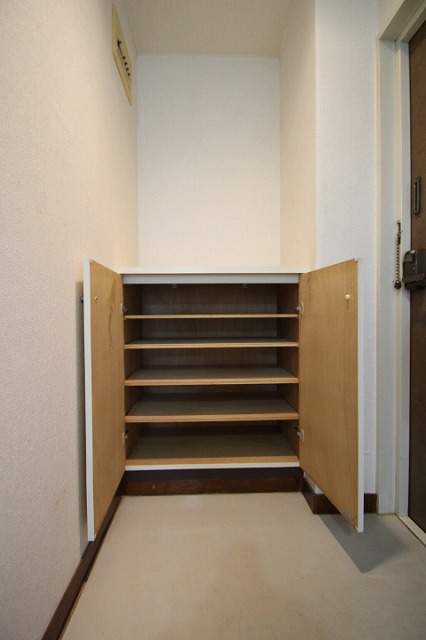 収納　同物件、別号室のものです