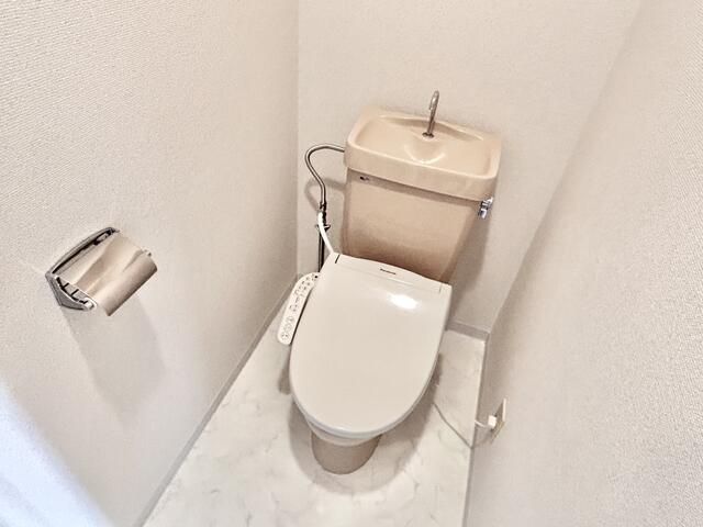 トイレ　別のお部屋の写真です